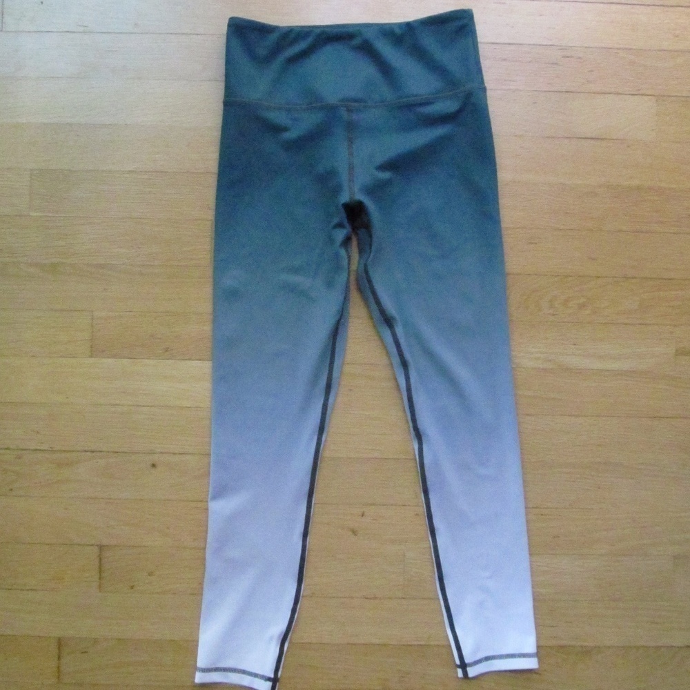 Zyia Active Green Ombre Light n Tight Hi Rise 7/8 Leggings